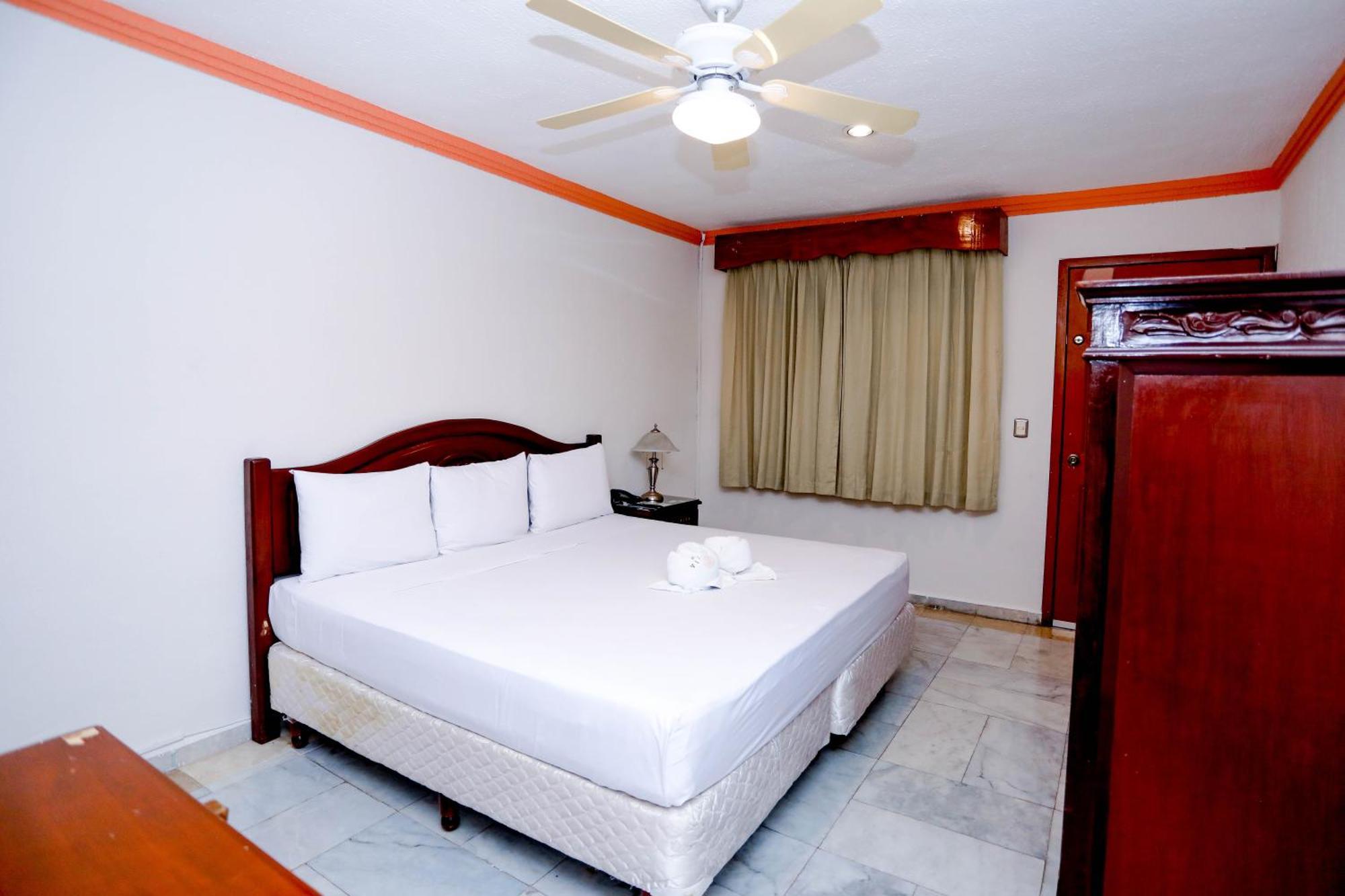 Avenida Hotel Cancun